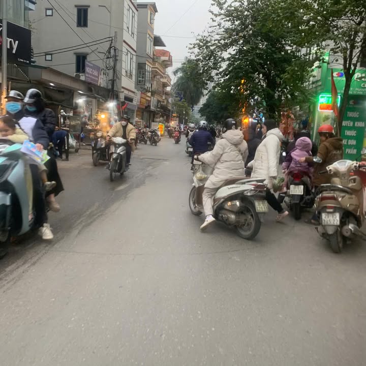 Đất nền Văn Điển 59m² giá 11.7 tỷ - Sổ đỏ chính chủ, giao dịch ngay!