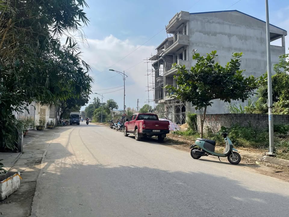 Đất mặt đường Thịnh Minh, Hòa Bình 119m² - Giá thỏa thuận, vị trí thuận lợi!