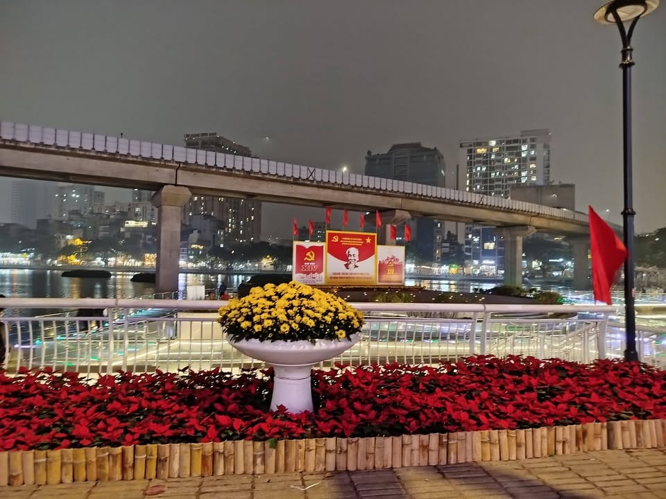 Nhà phố Hoàng Cầu, Đống Đa 42m² giá thỏa thuận - Kinh doanh nhỏ, sổ đỏ chính chủ!