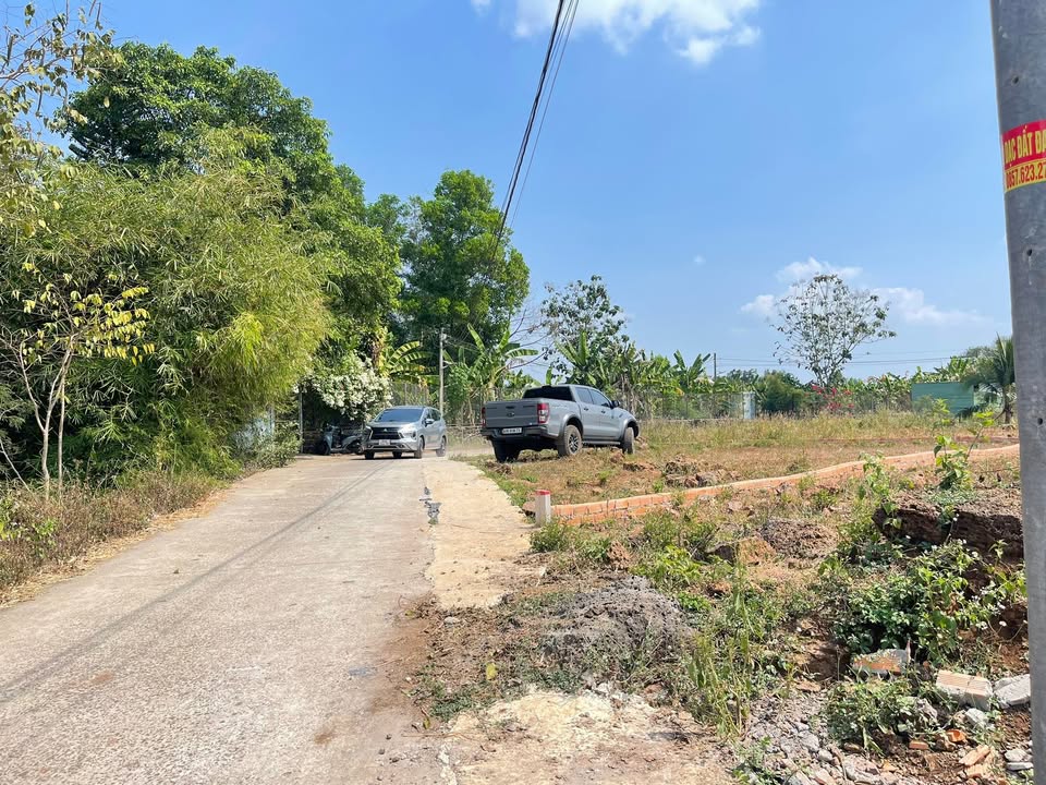 Đất nền Phường Phú Bình, Long Khánh 180m² giá 950 triệu - Sổ riêng thổ cư!