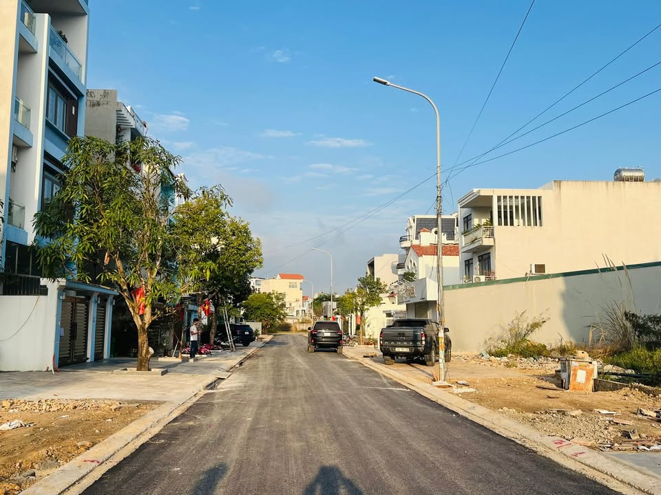 Đất nền Vựng Đâng Cenco5 Hạ Long 90m² giá 6.9 tỷ - Vị trí đắc địa, sổ đỏ chính chủ!