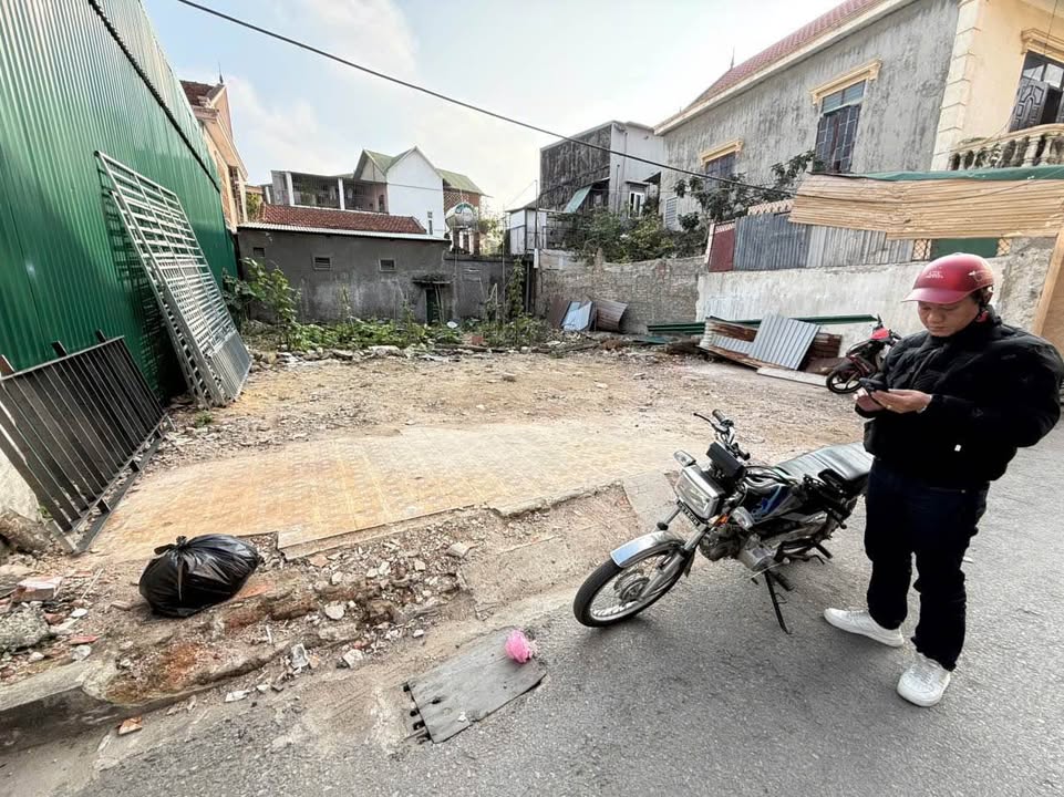 Nhà 2 tầng đường Đặng Thái Mai TP Vinh 83.8m² giá 5 tỷ - Kinh doanh tốt!