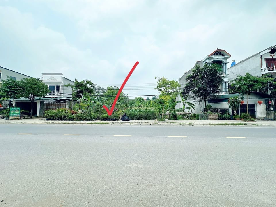 Nhà mặt đường Quốc lộ 32C, xã Tiên Kiên, 100m² giá 2 tỷ - Rẻ nhất khu vực!