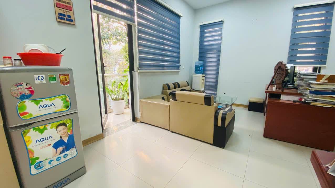 Văn phòng cho thuê đường Vũ Phạm Hàm 70m² - Giá chỉ 11 triệu/tháng!