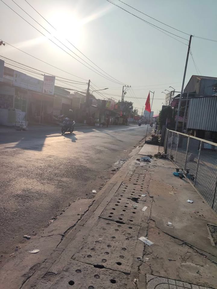 Đất nền gần cổng sau KCN Tân Hương, Tiền Giang 432m² giá 5.68 tỷ - Đầu tư sinh lời ngay!