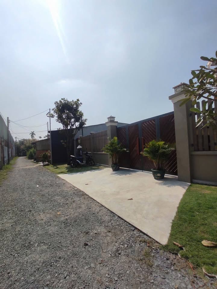 Nhà vườn 299m² Xã Nhị Bình Hóc Môn giá 3 tỷ - Sổ đỏ chính chủ