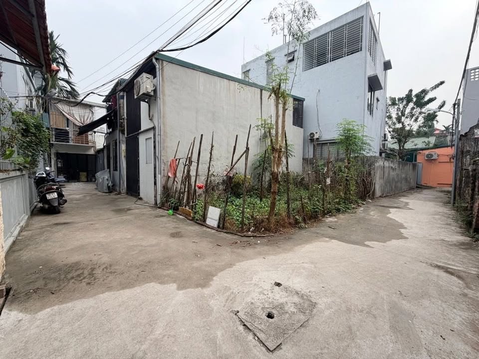 Đất lô góc 41m² Bắc Cầu - Ngọc Thụy, giá 4.3 tỷ - Cơ hội đầu tư tuyệt vời!