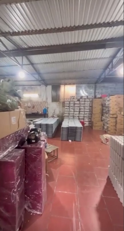 Kho xưởng cho thuê tại Đức Giang, Long Biên 180m² giá 10 triệu - Vị trí thuận lợi cho sản xuất