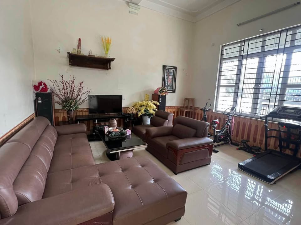 Nhà + Đất Khối 3 Thị Trấn Yên Thành 109m² giá 2 tỷ - Sẵn sàng vào ở ngay!