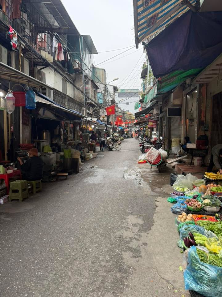 Căn hộ tập thể Trại Găng, Quận Hai Bà Trưng, 18m² Giá 1.18 tỷ - Thiết kế thông minh!