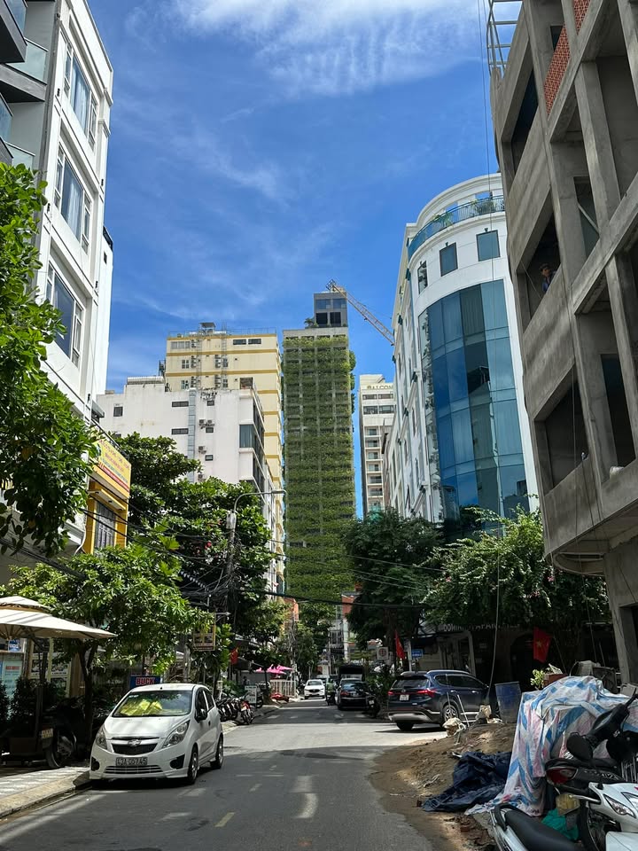 FrontHouse Đà Nẵng 108m² giá chỉ 15 tỷ - Lô góc cực hiếm khu phố Tây!