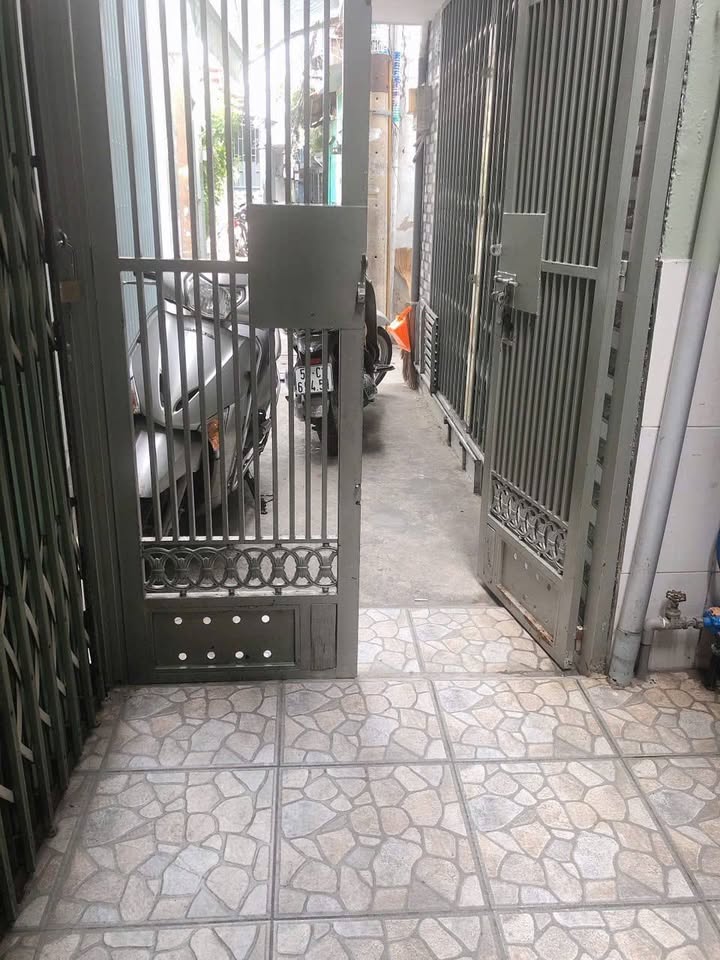 Nhà phố Quận 4 giá 3.999 tỷ - Chính chủ, thương lượng nhẹ!