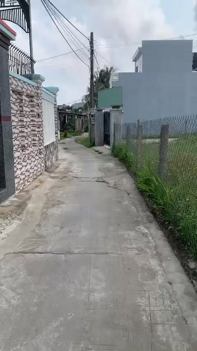 Đất thổ cư 107m² hẻm Phạm Văn Đồng, Phú Yên - Giá 1 tỷ, sổ hồng chính chủ!