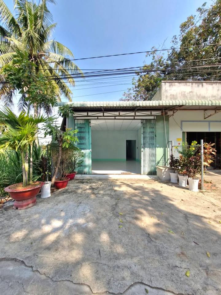 Nhà mặt tiền đường Ninh Phú, Tây Ninh 130m² giá 890 triệu - Vị trí kinh doanh lý tưởng!