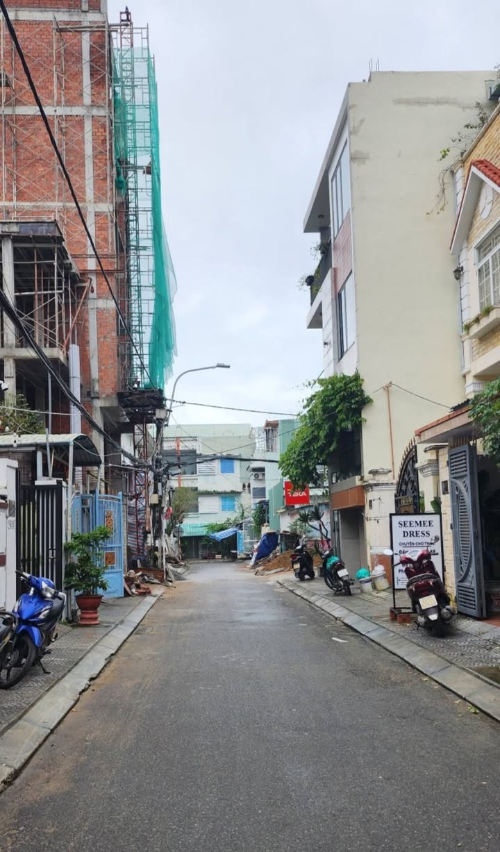 Nhà 3 tầng mặt tiền Châu Thượng Văn, Hải Châu 97m² giá 7 tỷ - Kinh doanh nhộn nhịp!