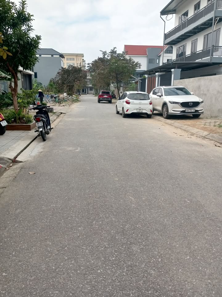 Đất biệt thự Khu HUD - Thành phố Hà Tĩnh 276m² giá 10 tỷ - Chính chủ thương lượng