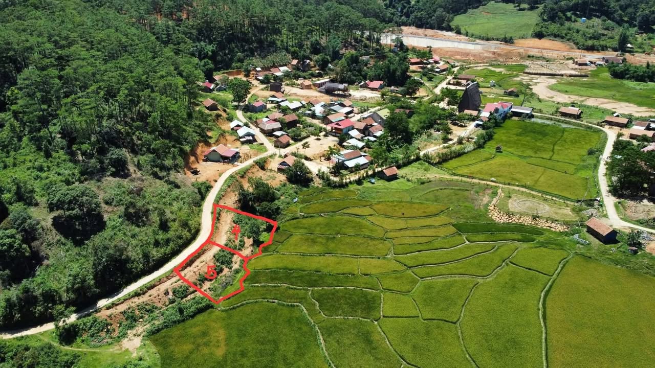 Đất nền Làng du lịch cộng đồng KonRing - Măng Đen 306m² giá 2.9 tỷ - Chính chủ sang tên ngay!