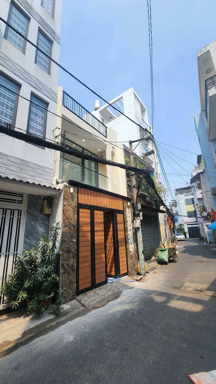 Nhà đẹp Quận Phú Nhuận 54m² giá 9 tỷ - Sẵn sàng vào ở ngay!