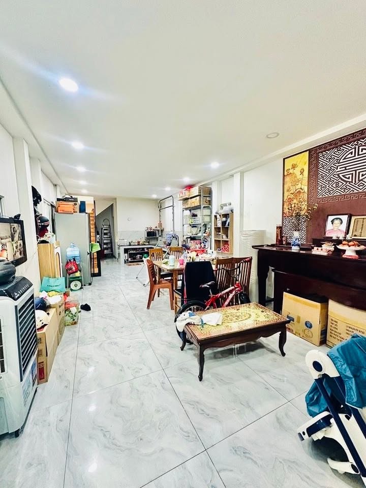 Bán gấp FrontHouse 2 mặt tiền đường Lê Trọng Tấn, 74m² giá 9 tỷ - Vị trí đắc địa giữa lòng Tân Phú!