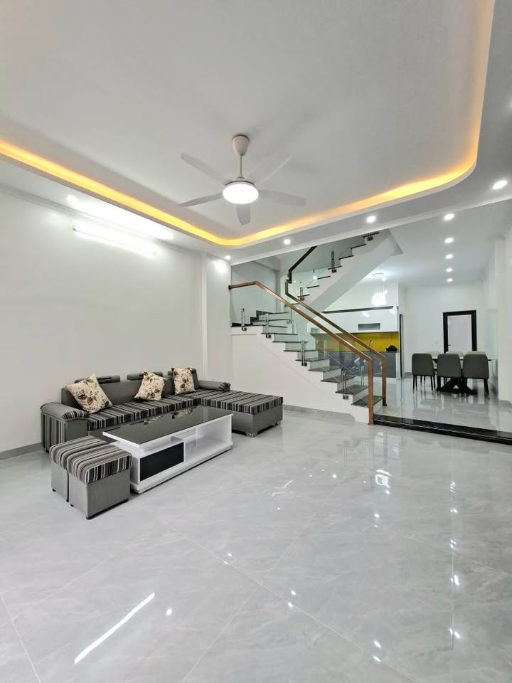 Nhà đẹp đường Thiên Lôi, Hải Phòng 60m² giá 4.5 tỷ - Vị trí thuận lợi gần chợ Đôn!