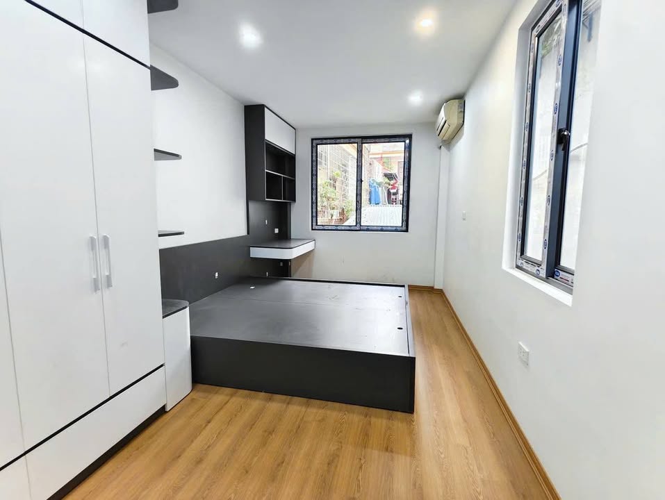 Nhà lô góc Đống Đa 60m² giá 8.3 tỷ - Sẵn sàng vào ở ngay!