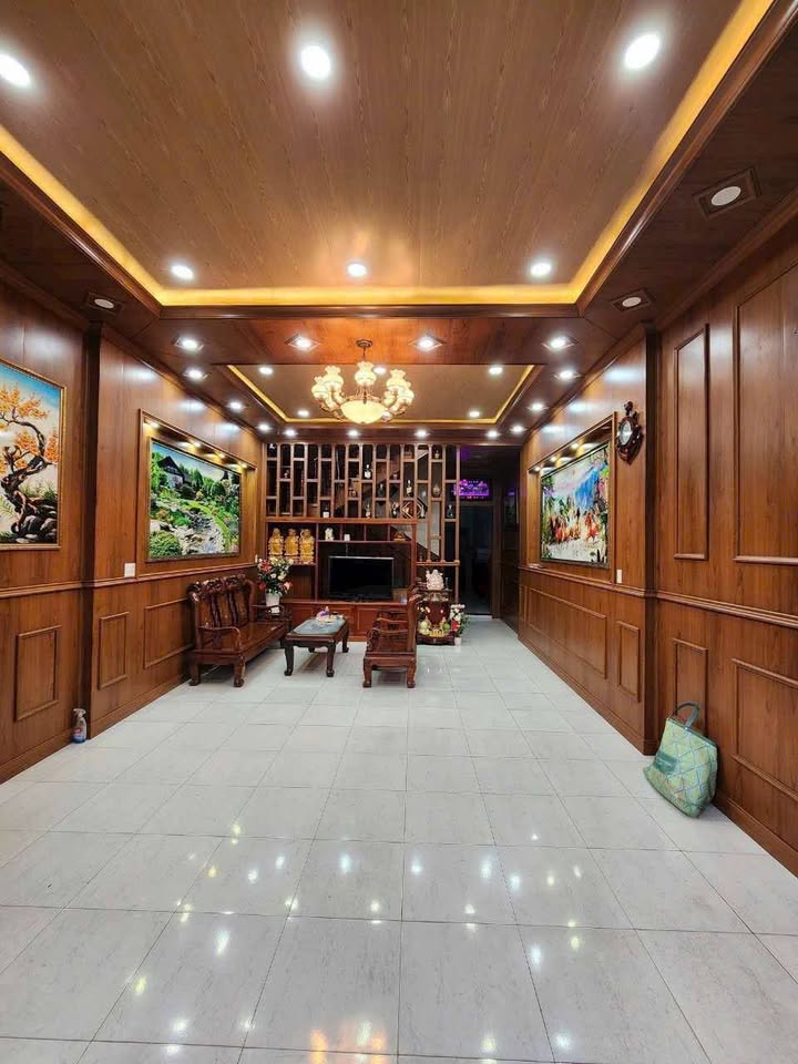 Nhà lầu trệt khu dân cư Việt Sing, Thuận An 110m² giá 6.3 tỷ - Chính chủ bán gấp!