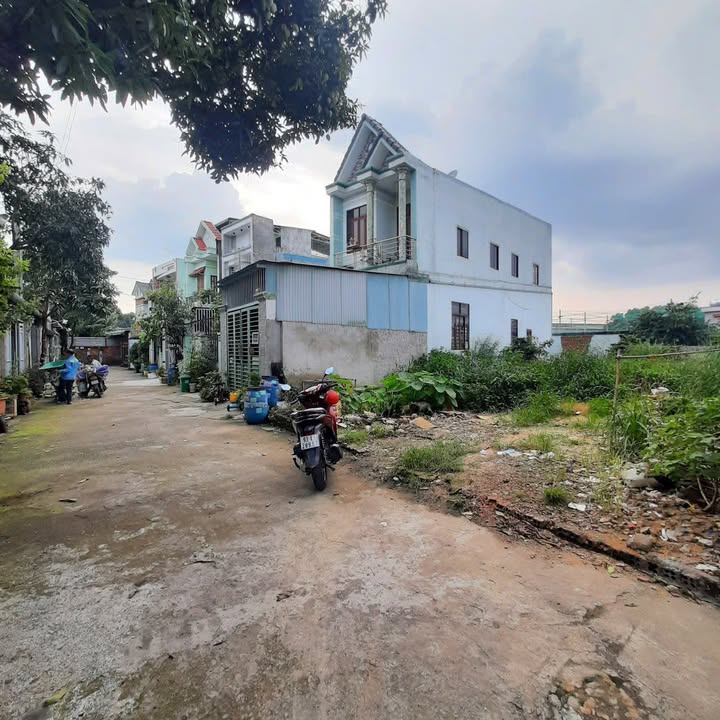 Đất thổ cư 200m² tại Dĩ An giá 4.238 tỷ - Cần bán gấp!