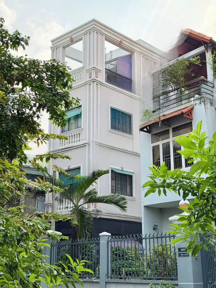 Nhà phố Gò Vấp 52m² giá 8.8 tỷ - Hẻm ô tô đỗ cửa, tiện nghi đầy đủ!