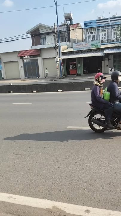 FrontHouse Hóc Môn 75m² giá 8 tỷ - Mặt tiền kinh doanh sầm uất!