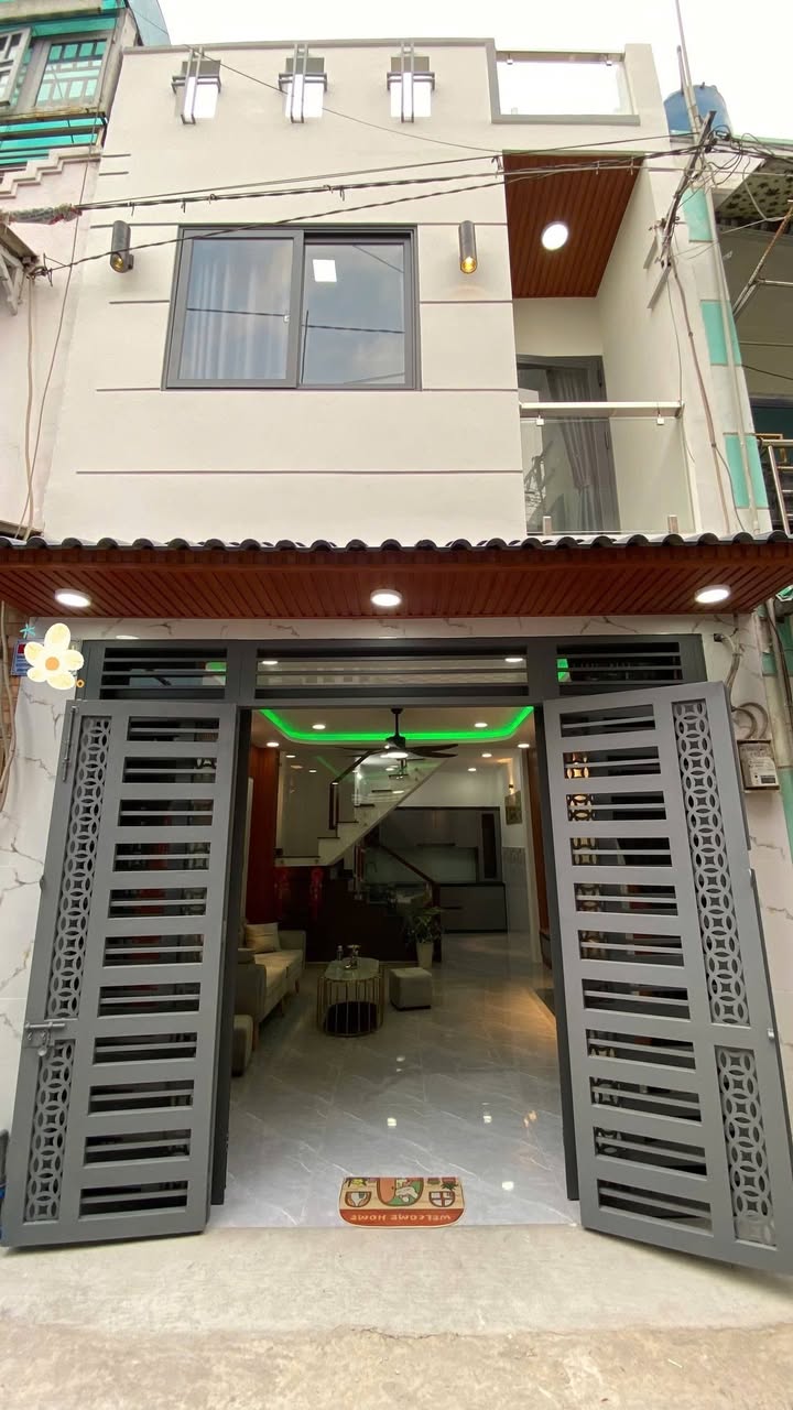 Nhà 2 tầng đường Nguyễn Sơn Tân Phú 410m² giá 4 tỷ - Full nội thất sang trọng!