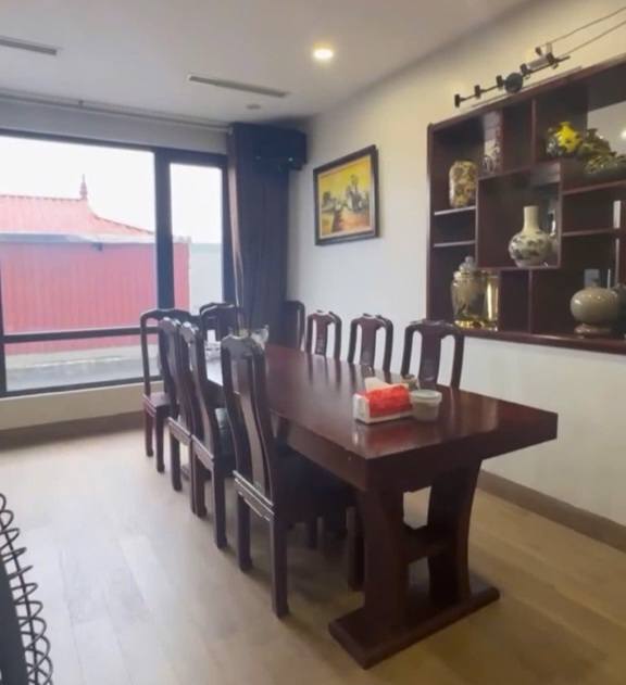 Nhà đẹp Tứ Liên 42m² giá 15 tỷ - Ngõ ô tô, mặt tiền lý tưởng!