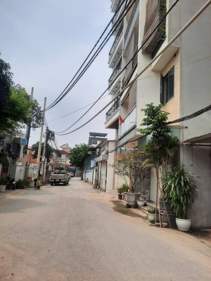 Đất nền Tây Mỗ 40m² giá 4 tỷ - Sổ đỏ chính chủ, gần đô thị Vinsmart!