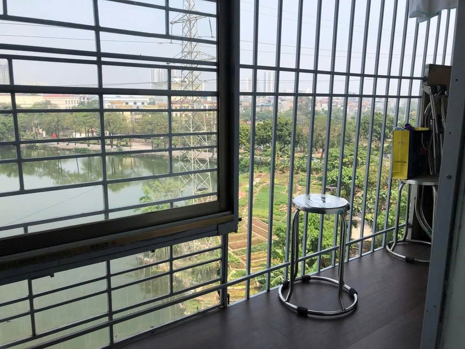 Căn hộ 2PN Huyện Uỷ Thanh Trì 50m² giá 3.6 tỷ - Nội thất đẹp như mơ!