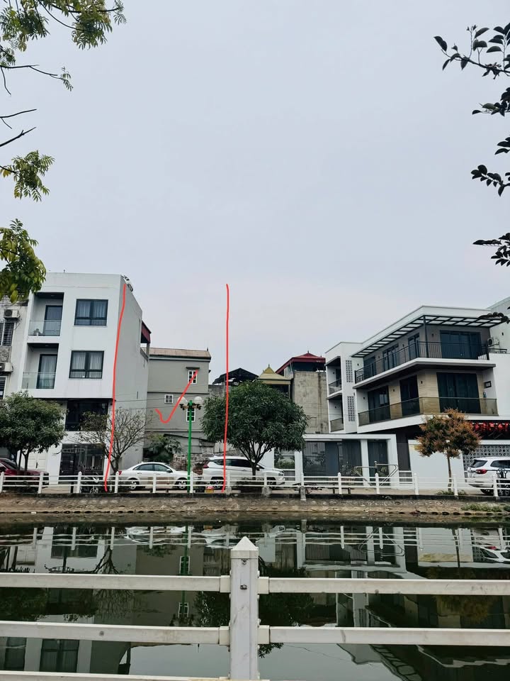 Nhà riêng Phúc Lợi 35m² giá 8.5 tỷ - Hàng hiếm, ô tô tránh mặt!