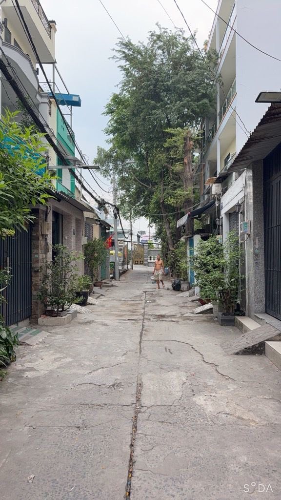 Nhà 5x16m, 80m² Đường Liên Khu 10-11, Quận Bình Tân - Chính chủ bán gấp chỉ 6 tỷ!