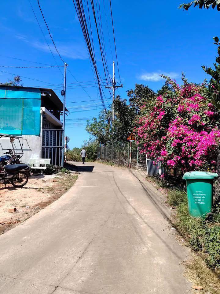 Nhà đẹp Phường Phú Bình 133m² giá 2.6 tỷ - View hồ tuyệt đẹp!