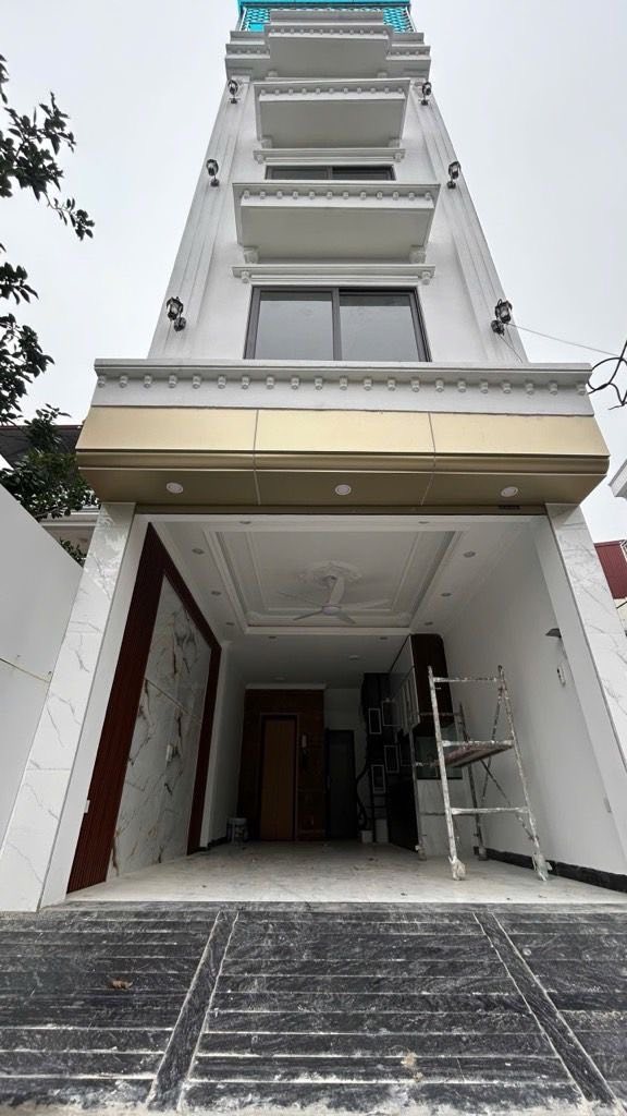 Nhà Đống Dư - Bát Khối 34m² giá 7.6 tỷ - Nhà mới xây, ô tô đỗ cửa!