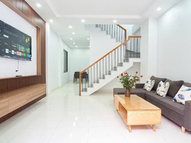 Nhà 5 tầng Mê Linh 64m² giá 4 tỷ - Đón sóng đầu tư!
