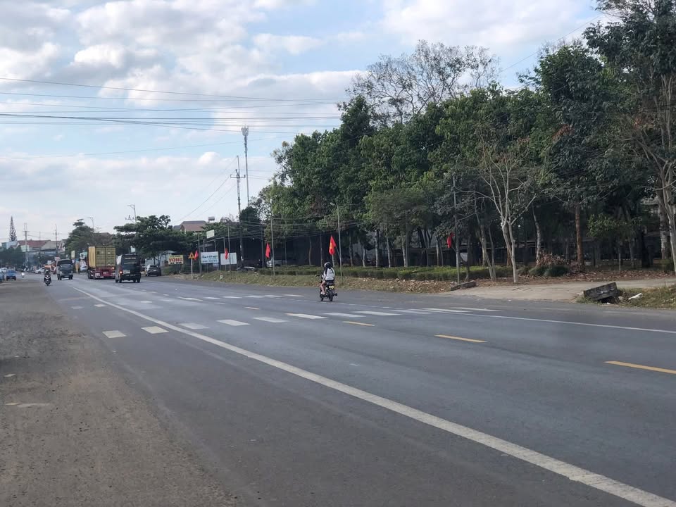 Đất thổ cư Đắk Wer, Đắk Nông 900m² giá 5.3 tỷ - Đối diện Trường Cấp 3 Đăkwer!