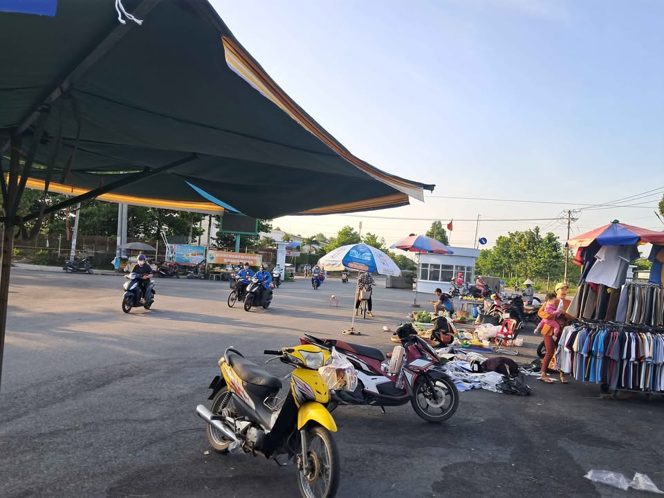 Đất 2 Mặt Tiền Chợ Khu Công Nghiệp Long Đức 189m² giá 2 tỷ - Cơ hội đầu tư hấp dẫn!