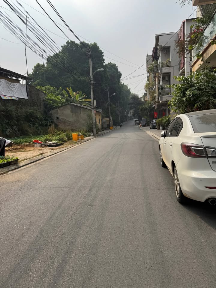 Nhà 3 tầng tại Khu phố Tân Tiến, Việt Trì 72m² giá 4.9 tỷ - Bán gấp, thương lượng!