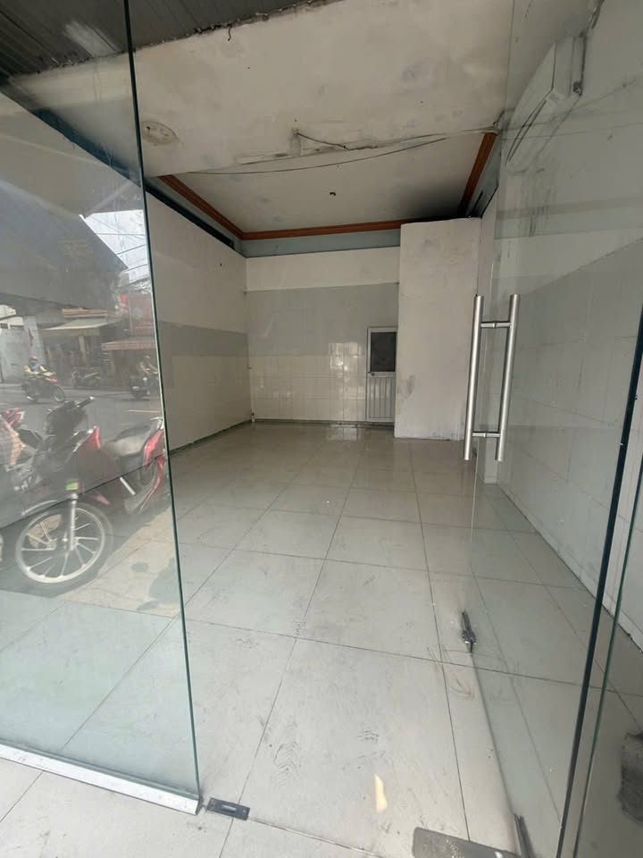 Mặt bằng kinh doanh cho thuê tại Đường Đỗ Xuân Hợp, Thủ Đức - 30m² giá chỉ 10 triệu/tháng