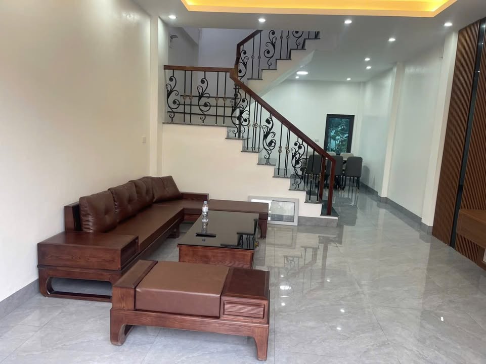 Nhà liền kề Ngõ Trần Quang Khải 74m² giá 3 tỷ - Cơ hội đầu tư tuyệt vời!