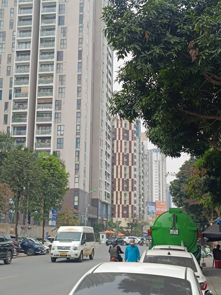 Bán FrontHouse phố Hạ Yên Quyết, quận Cầu Giấy, 81m² giá 18.6 tỷ - Mặt ngõ kinh doanh tốt!