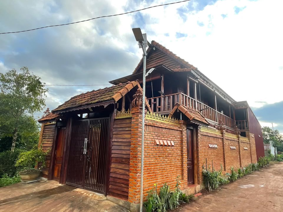 Nhà bán Thôn 1, Quốc lộ 29, 120m² chỉ 1.2 tỷ - Giá sốc, ở ngay!