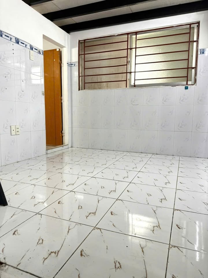 Phòng trọ gác xép tại Kênh 19/5, Tây Thạnh, Tân Phú - Chỉ từ 2.9 triệu!