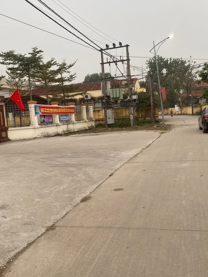 Đất đấu giá Dõng Hương Gián - Tân Tiến 100m² giá 3,2 tỷ - Cơ hội đầu tư hiếm có!