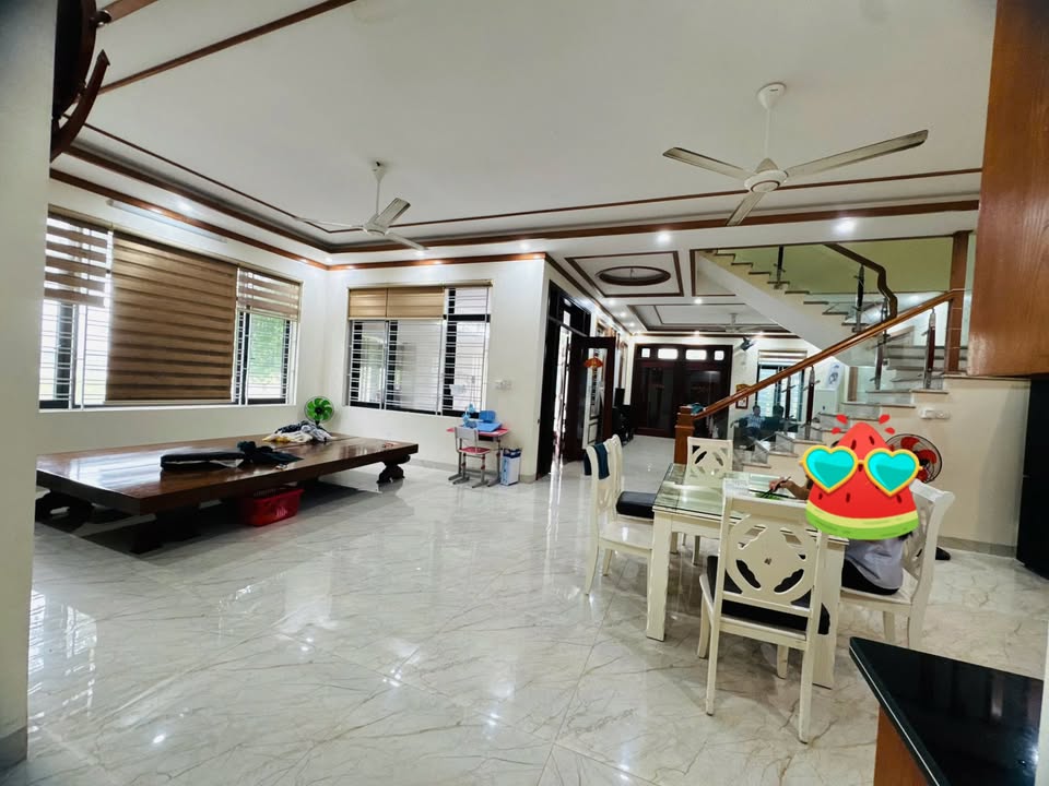 Biệt thự 2 tầng thôn Quảng Xương 183m² giá thỏa thuận - Mặt tiền đẹp, vị trí trung tâm!