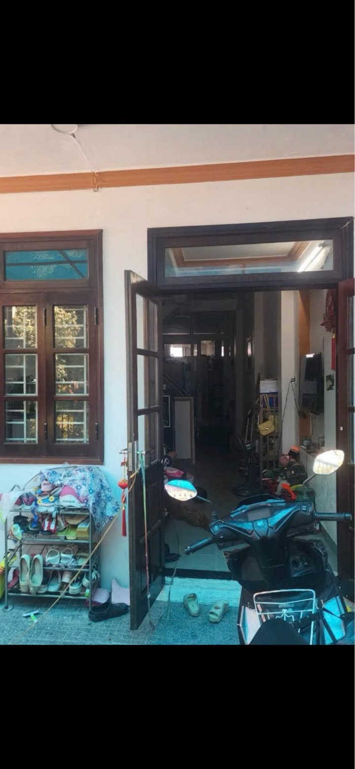 Bán nhà 3 tầng mặt tiền kiệt Trần Thúc Nhẫn, TP Huế 72m² - Giá chỉ 4.3 tỷ!