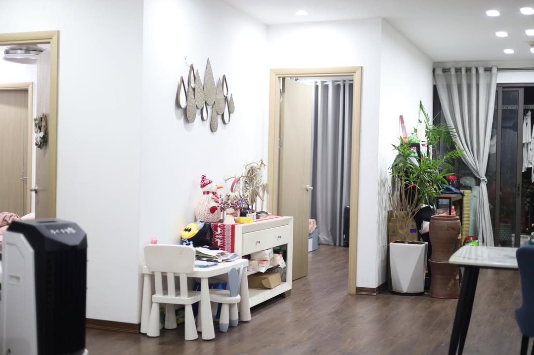 Căn hộ 3 phòng ngủ 87 Lĩnh Nam 94m² giá 7 tỷ - Chính chủ bán gấp!